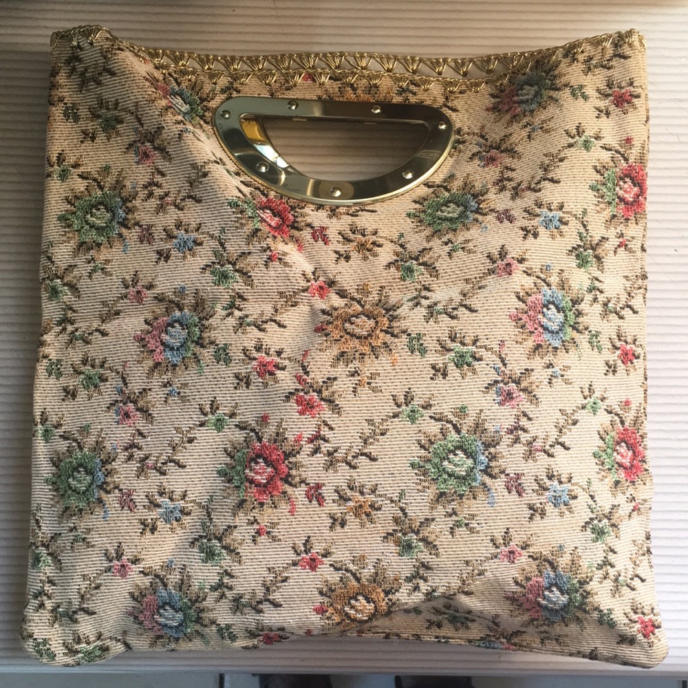 Vintage boho handle purse